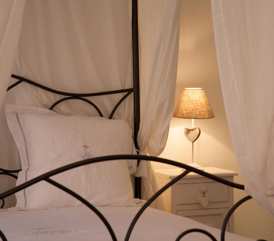 Chambre Le Hupsa Pfannala Saint-Hippolyte  Quarto foto