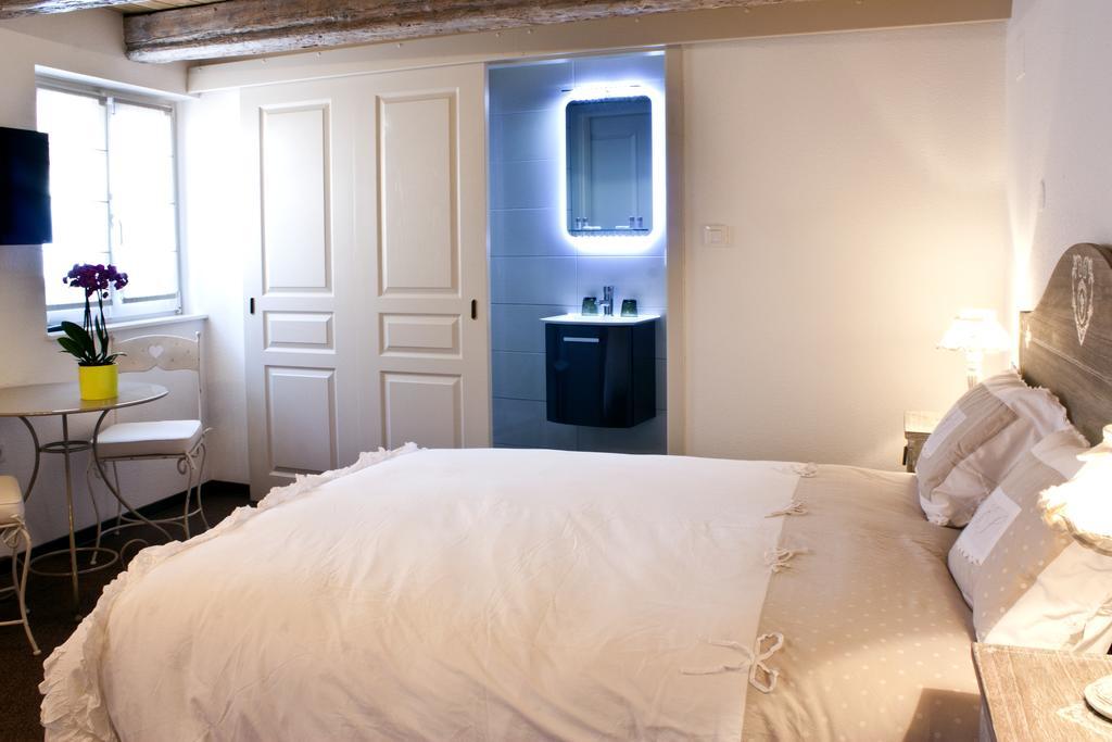 Chambre Le Hupsa Pfannala Saint-Hippolyte  Quarto foto