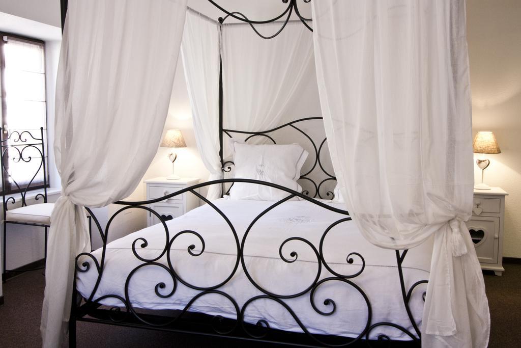 Chambre Le Hupsa Pfannala Saint-Hippolyte  Quarto foto