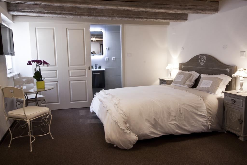 Chambre Le Hupsa Pfannala Saint-Hippolyte  Quarto foto
