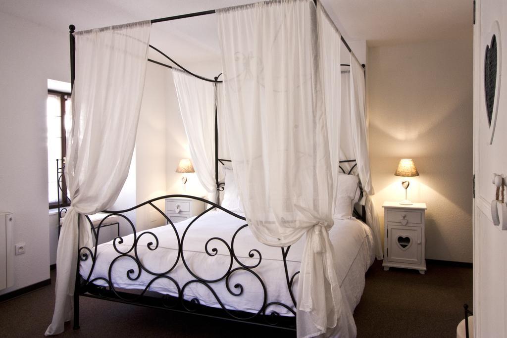 Chambre Le Hupsa Pfannala Saint-Hippolyte  Quarto foto